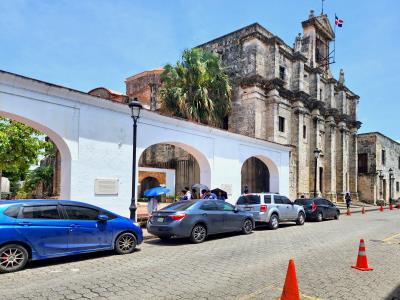 Maria de Toledo Square