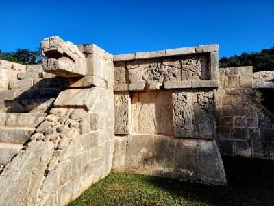 Platform of Eagles and Jaguarsr