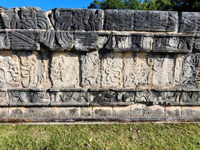 Platform of Eagles and Jaguarsr