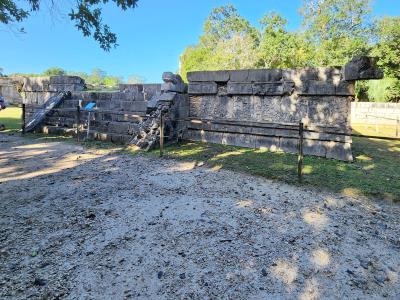 Platform of Eagles and Jaguarsr