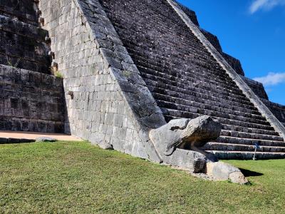 The Castle / Kukulkan Temple